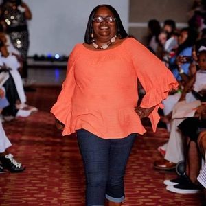 Meet your Posher, Elaine